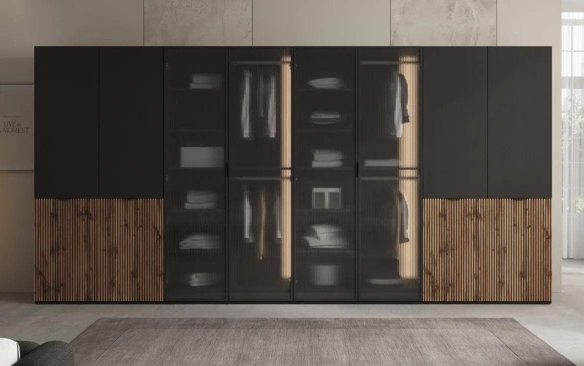 Moduro Kalen – Viermoduliger Design-Kleiderschrank mit Holz- und Strukturglasfron