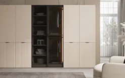 Moduro Sano – Modularer Kleiderschrank mit Glas- und Strukturfront