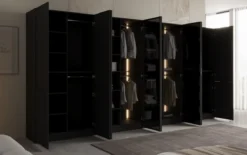 Moduro Verno – Modularer Design-Kleiderschrank mit Glas- und Strukturfront
