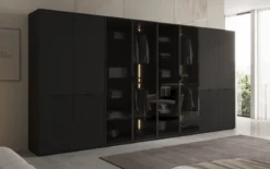 Moduro Verno – Modularer Design-Kleiderschrank mit Glas- und Strukturfront