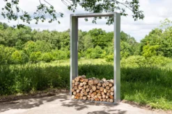 Outdoor Holzstapelständer Billi - aus silberfarbenem Stahl