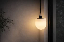 Outdoor-Pendelleuchte „Ilona" – in Weiß aus Stahl für Terrasse, Balkon & Garten