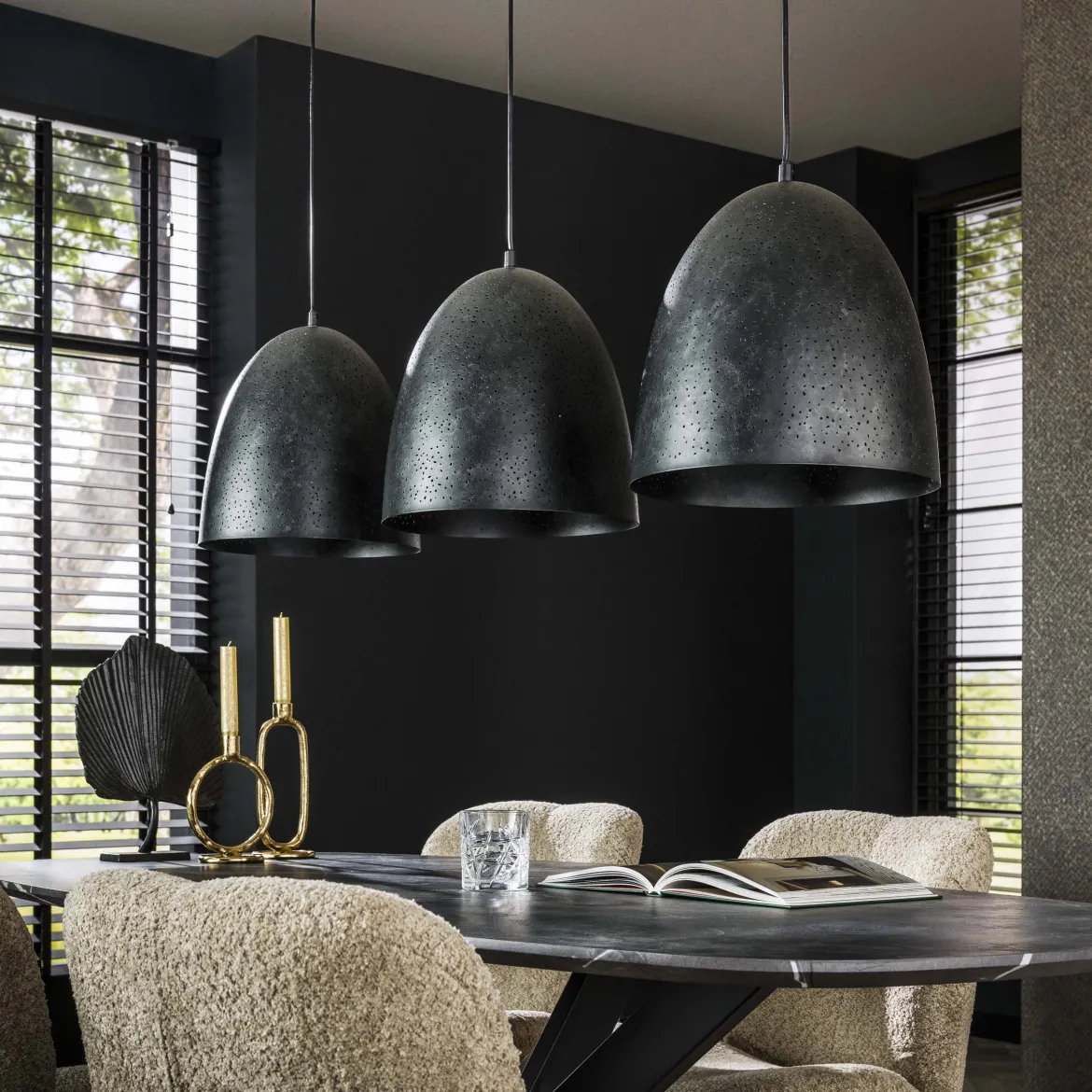Pendelleuchte „Aliora“ – Mit 3 Leuchten in dunkelgrauer Glockenform im Mesh-Design