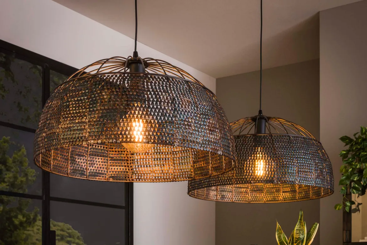 Pendelleuchte "Aurelion“ – Mit 2 handgefertigten, halbrunden Lampenschirmen aus Metall in Schwarz-Bronze