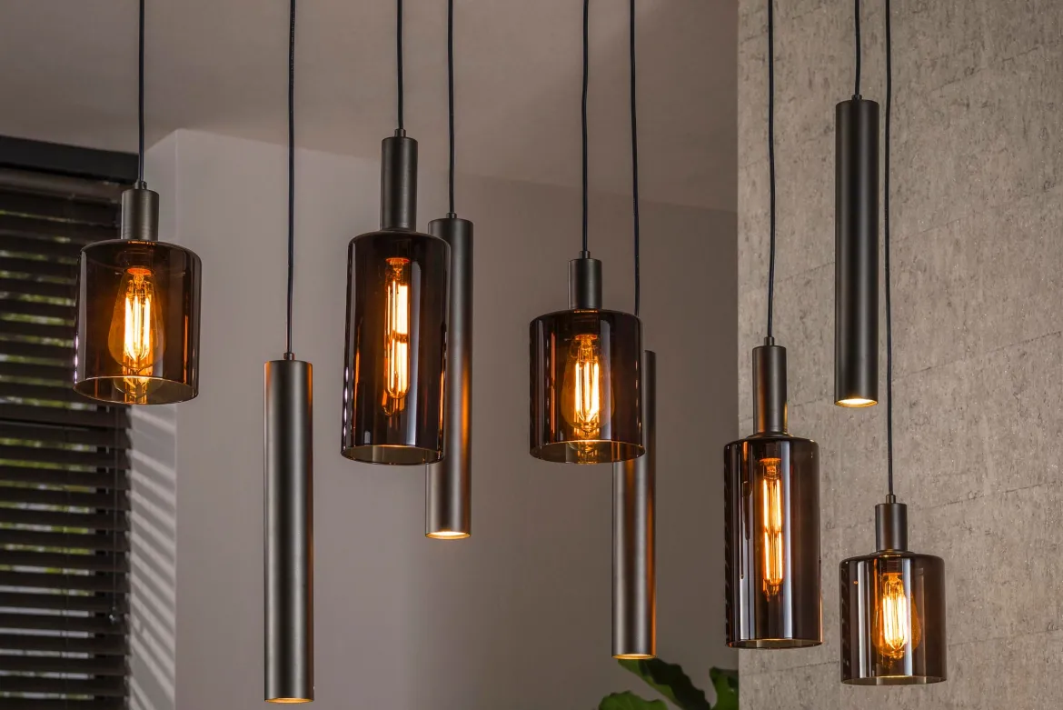 Pendelleuchte Ayu – Cluster-Design in Braun (9-flammig)