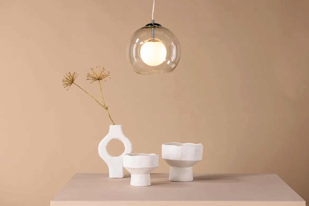 Pendelleuchte „Chobe" – Mit transparentem Lampenschirm aus Glas