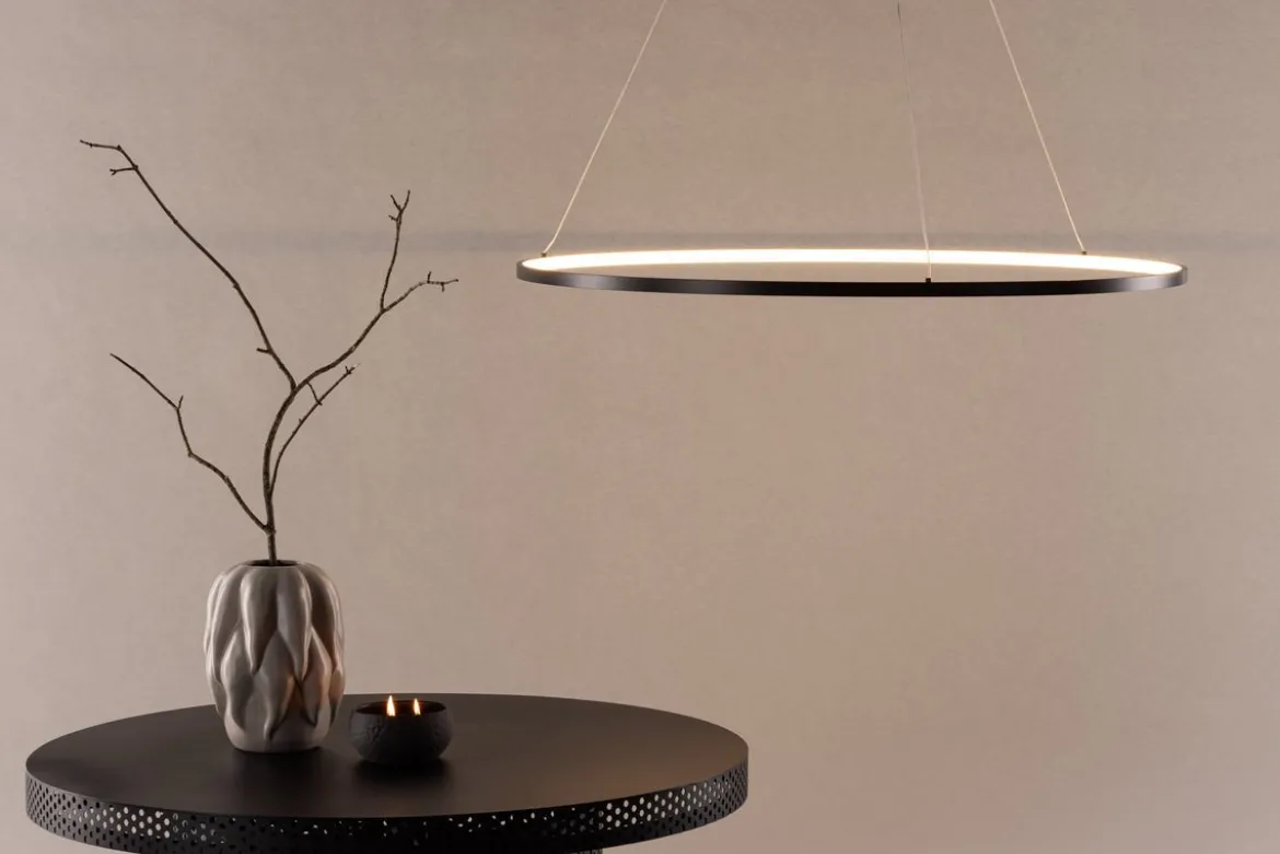 Pendelleuchte „Durban“ – Rahmen aus schwarzem Aluminium und LED-Leuchten