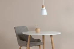 Pendelleuchte „Elegance" – Durchdachtes Design mit walnussfarbener Oberfläche
