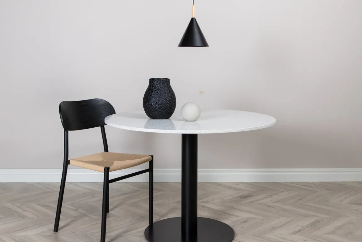 Pendelleuchte „Kasase" – Elegantes Schwarz für mehr Ruhe