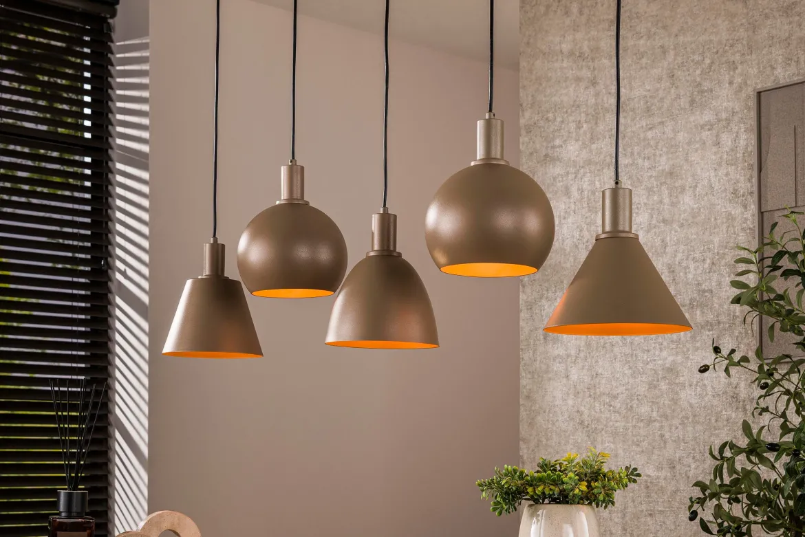 Pendelleuchte "Lumiselle“ – 5 Leuchten aus Metall in unterschiedlichen Formen in Beige oder Bronze