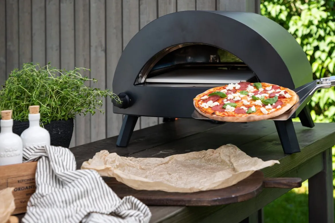 Pizzaofen Livorno - aus Stahl, Edelstahl und Keramik in Schwarz