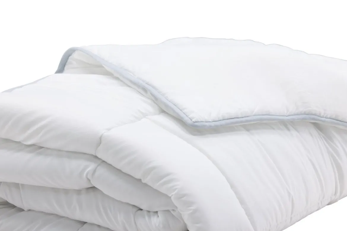 Premium Bettdecke Skara 200 × 150 cm – Mikrofaser Leichtdecke