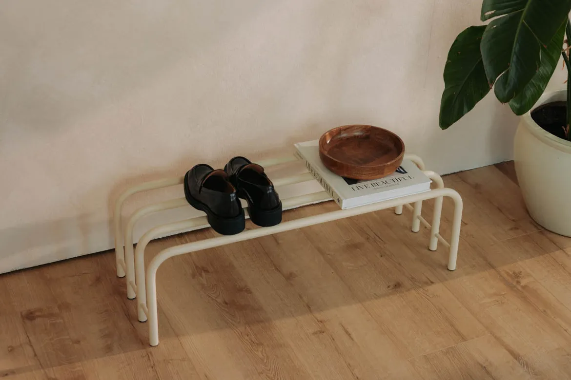 Schuhregal Camo – Edelstahl Design in Schwarz, Cashew oder Weiß