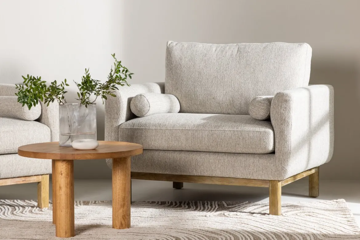 Sessel Living - aus Gummibaumholz mit beigefarbene Polyesterbezug