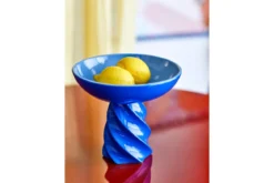 Sockelschale Mily – handbemalte Steingutschale in Blau