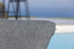 Sonnenliege Zephyra - aus Polyester mit Stahlgestell in Grau