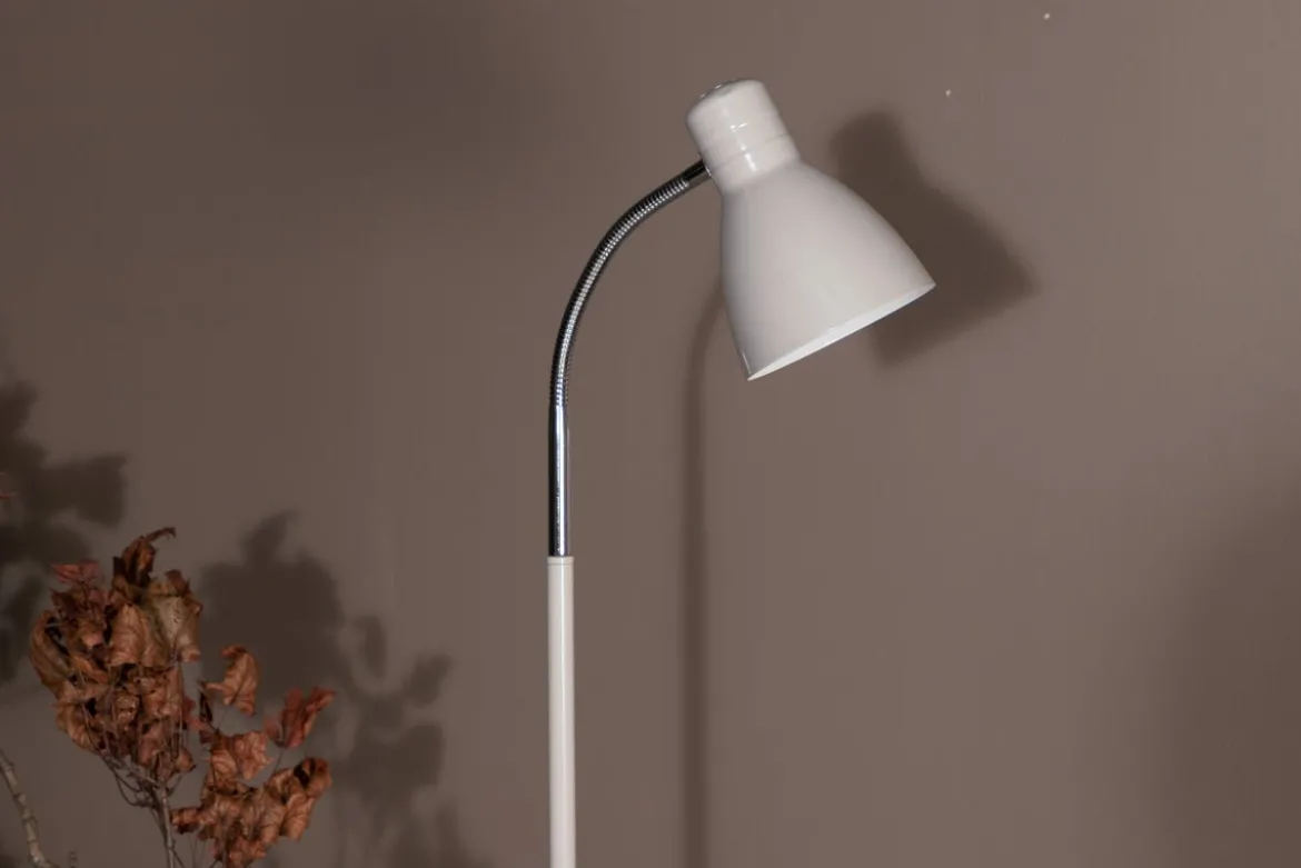 Stehlampe „Sina“ – Schlichtes Design mit schwenkbarem Kopf