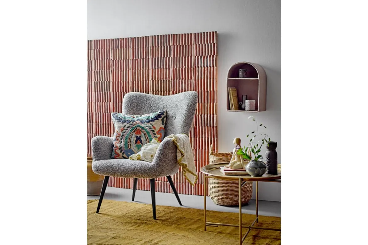 Tagesdecke Ara – Handgehäkeltes Design in Naturton