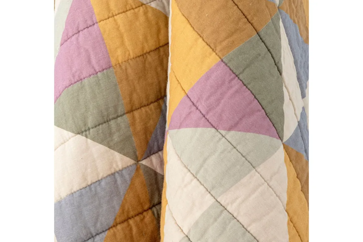 Tagesdecke Calira – Wendbarer Quilt mit geometrischem Muster