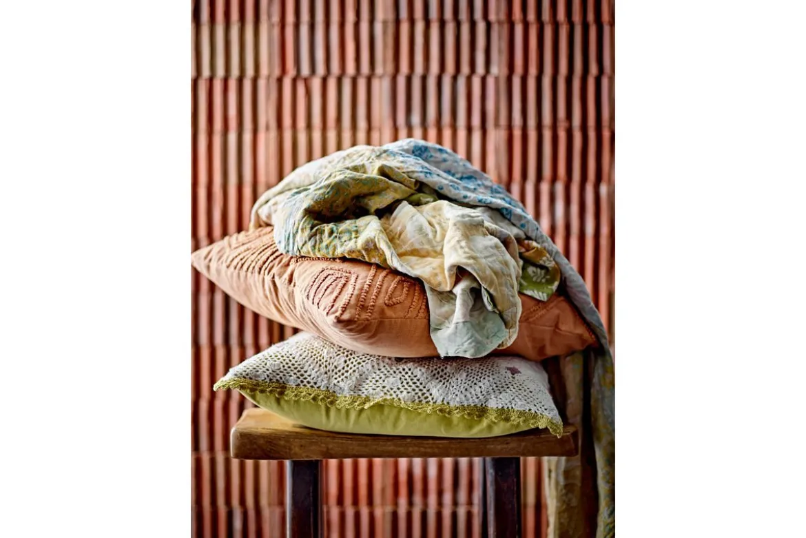 Tagesdecke Kalima – Handgefertigter Sari-Quilt in Gelb
