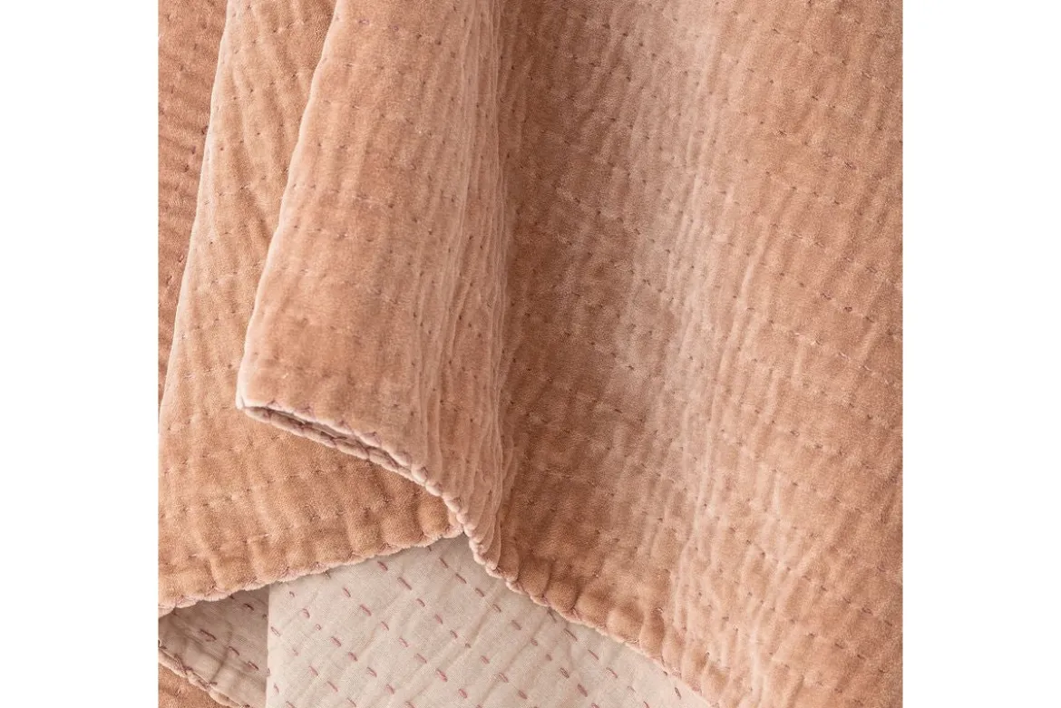 Tagesdecke Rosina – Quilt aus Baumwolle mit Velours in Rosé