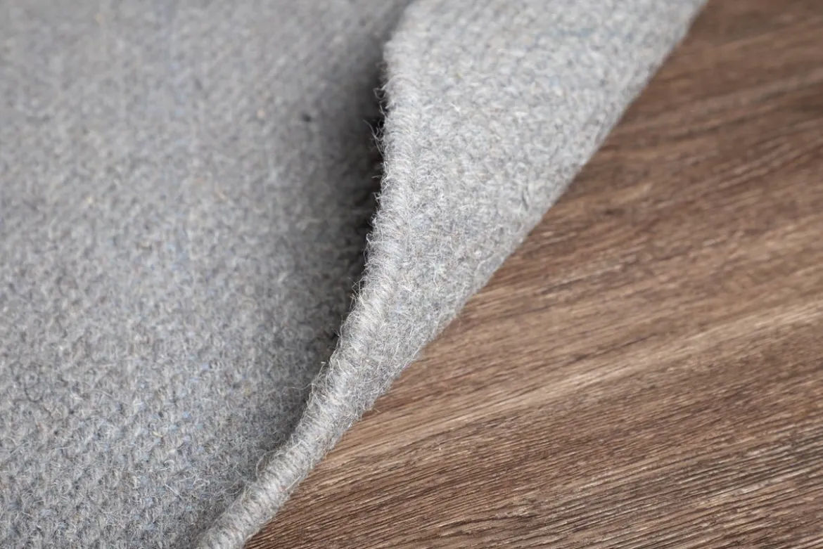 Teppich Edi – in Grau oder Beige aus Wolle & Baumwolle