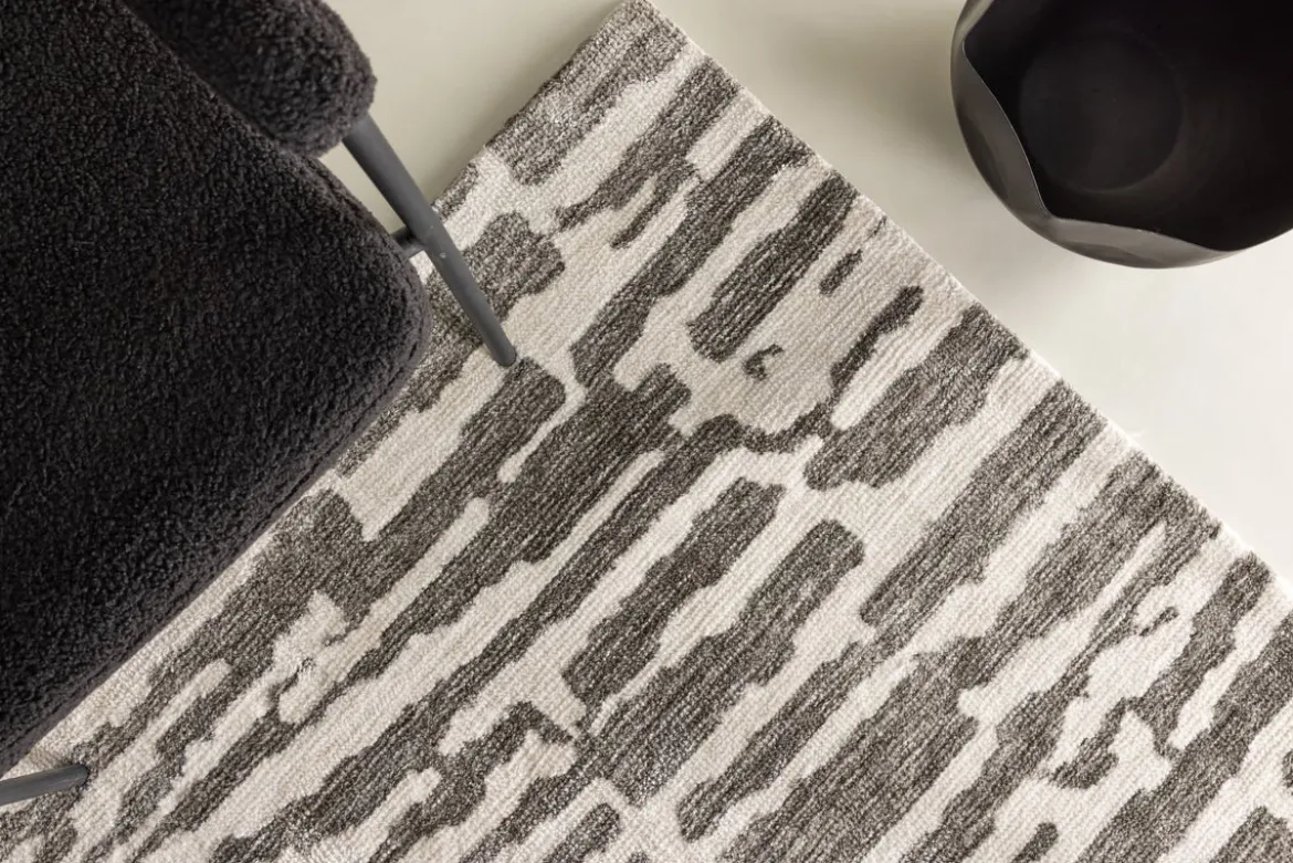 Teppich Inara – in Beige oder Grau aus Polyester & Baumwolle