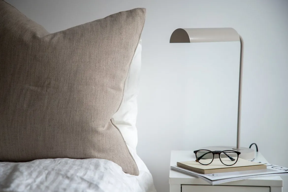 Tischlampe „Symphonica“ – Stilvoll in modernen, schlichten Farben