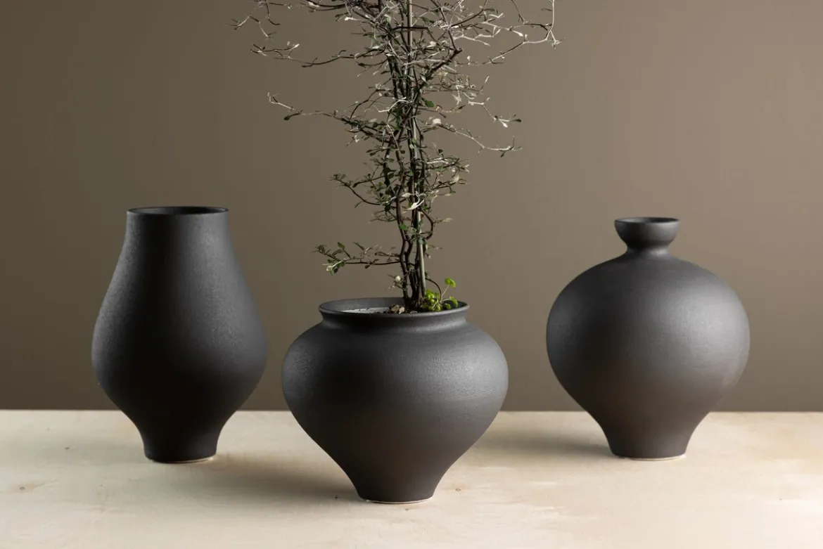 Vase „Arlena“ Ø 18 cm – Weiß oder Schwarz