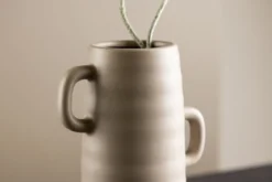 Vase „Artona“ – Braun oder Schwarz, Steinzeug
