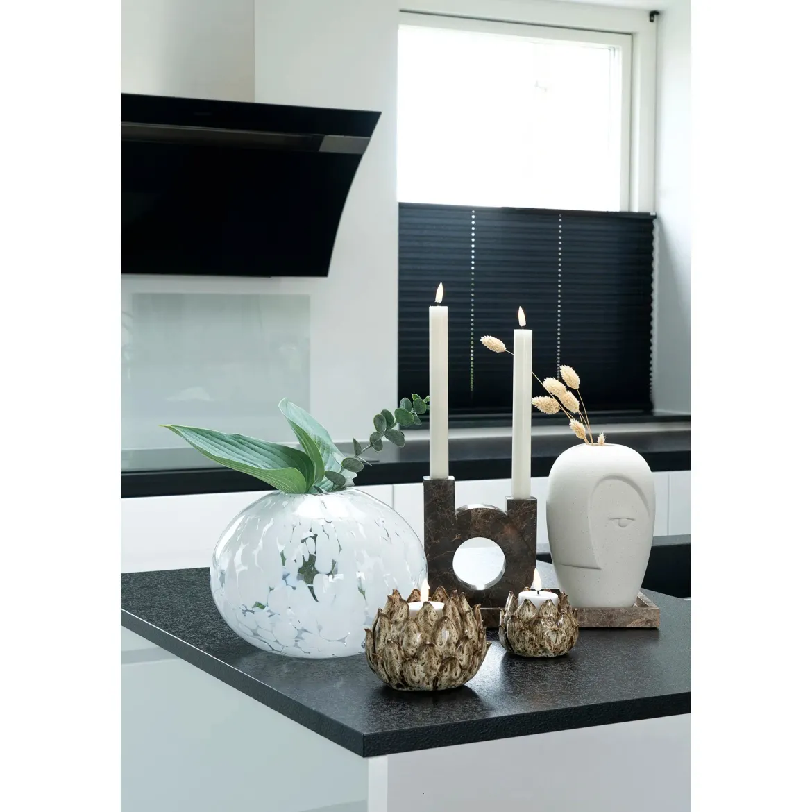 Vase „Elyra“ – Sandfarbenes Keramik-Design