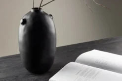 Vase Nuvio 28 cm – Zeitlose Eleganz in Weiß oder Schwarz