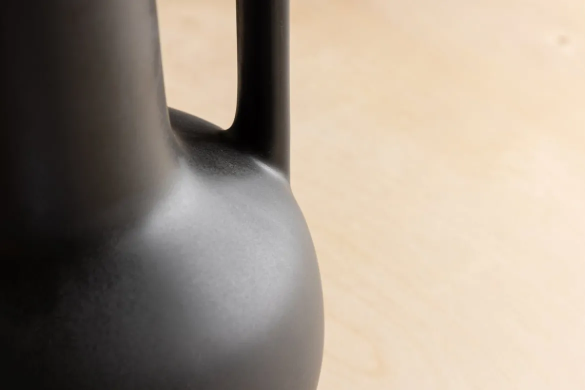 Vase „Solera“ – Gelb oder Schwarz, Steinzeug