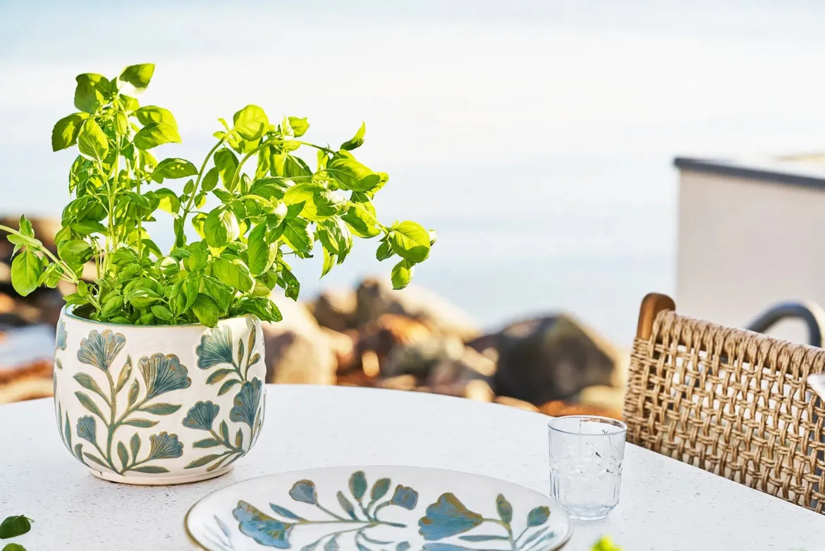 Vase Solvira - aus Keramik mit Blumenmotiv