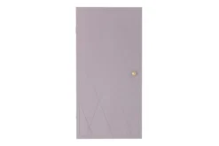Wandschrank Lana – Violettes Holz-Kabinett mit Messinggriff & Musterfront