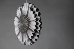 Weihnachtliche Deckenleuchte Flora - ⌀ 60 cm in 5 Farben
