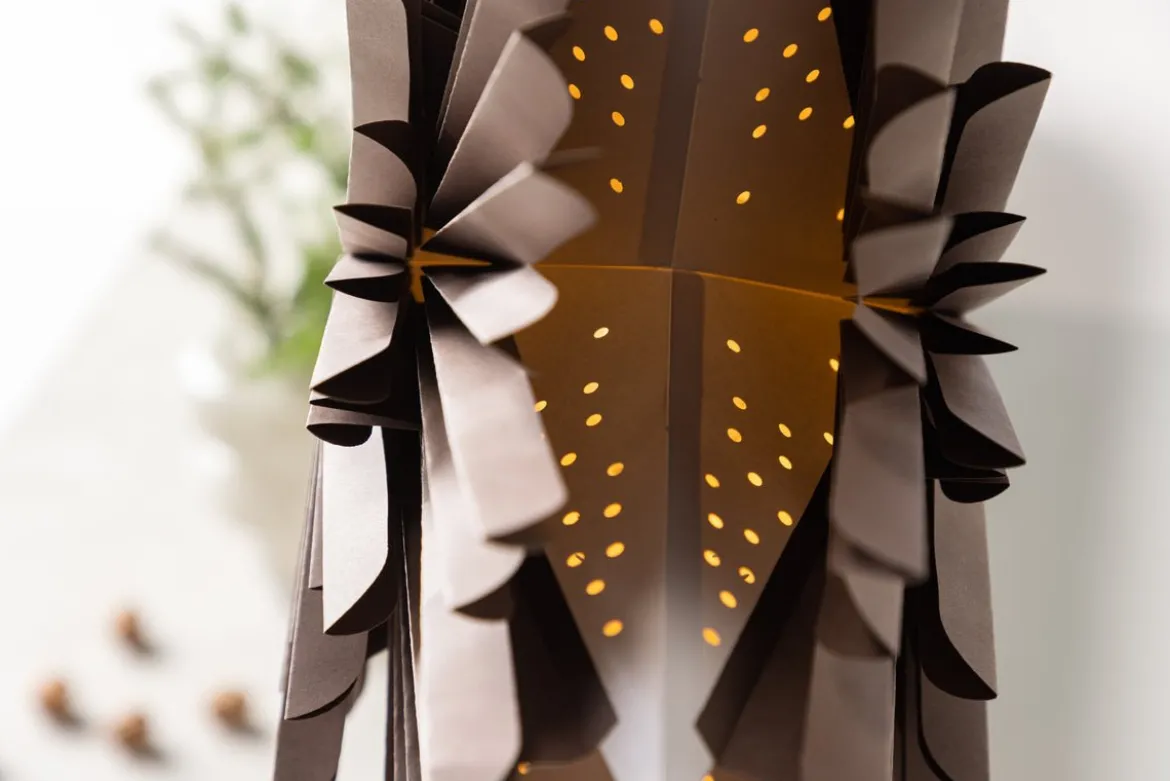 Weihnachtliche Deckenleuchte Lyra - ⌀ 60 cm in 5 Farben