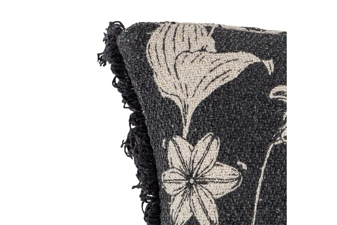 Zierkissen Mari – aus recycelter Baumwolle in Schwarz mit floralem Design